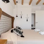 Birikos & *