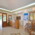 Appartement Birikos &