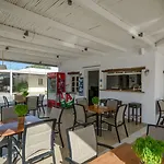 Apartment Birikos &