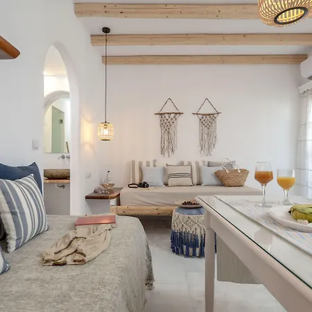 Lägenhet Birikos & *