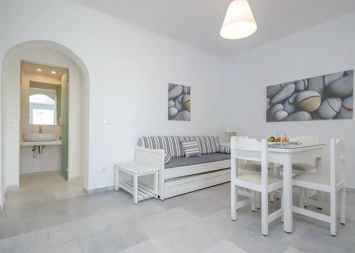 Apartament Birikos & *