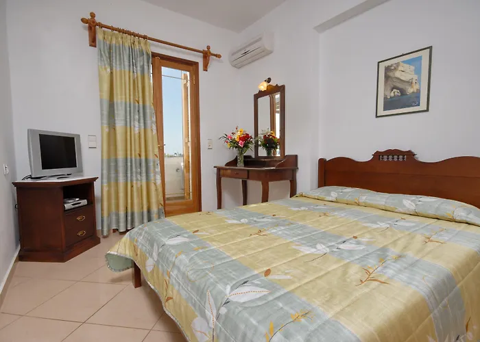 Birikos & Apartament *